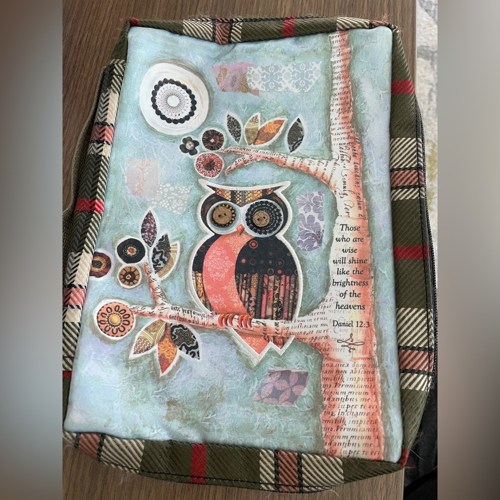 iPad / Tablet Carry Case w/ Handle